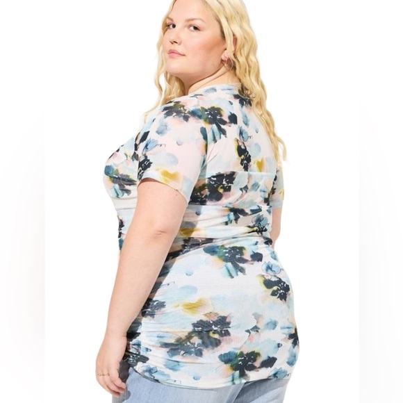 NWT Torrid Floral Stretch Mesh Crew Neck Ruched Top - Picture 3 of 4